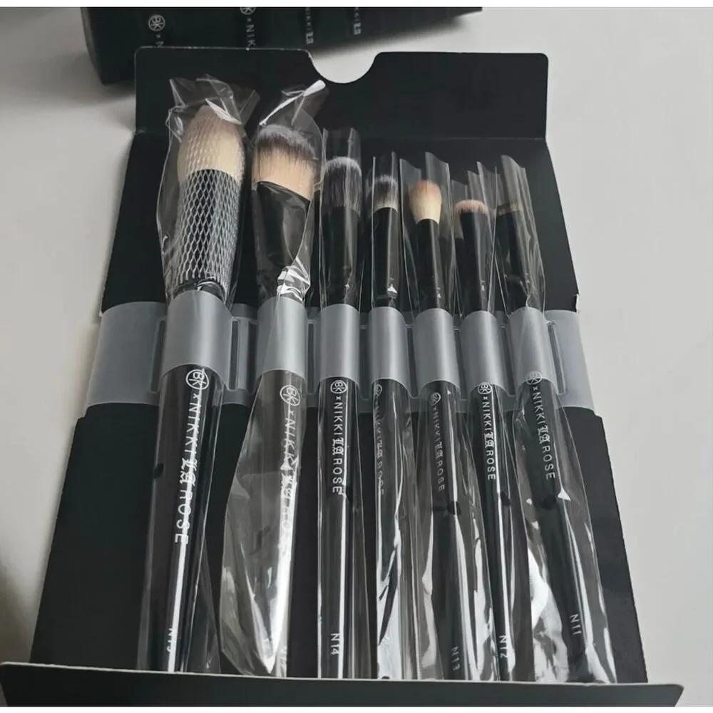 NIB BK Beauty Nikki La Rose Pro Artist Make Up Brush Set 7 Pcs
